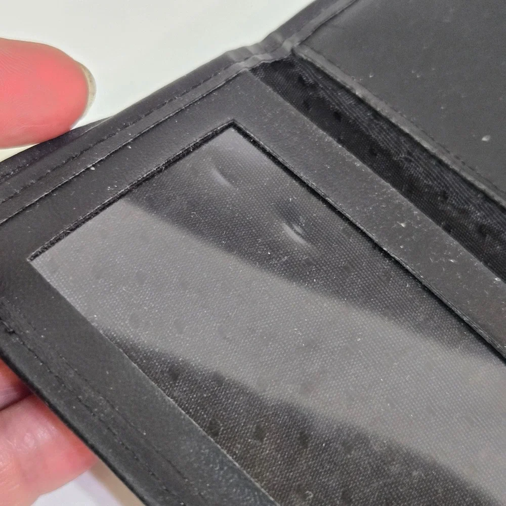 Princess Gardner Trifold Wallet Kiss lock coin Black Leather Vintage Chevron